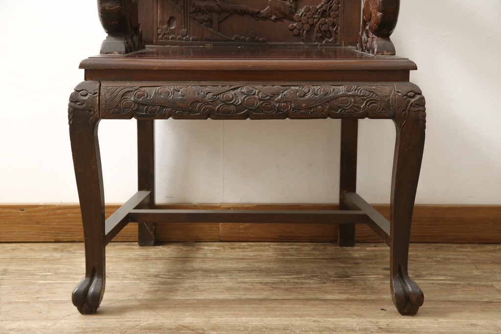 ビンテージ家具　中国　珍品　希少!　花梨(カリン)材　龍の彫刻が目を引くアームチェア(板座チェア、ダイニングチェア、椅子、ヴィンテージ)(R-059718)