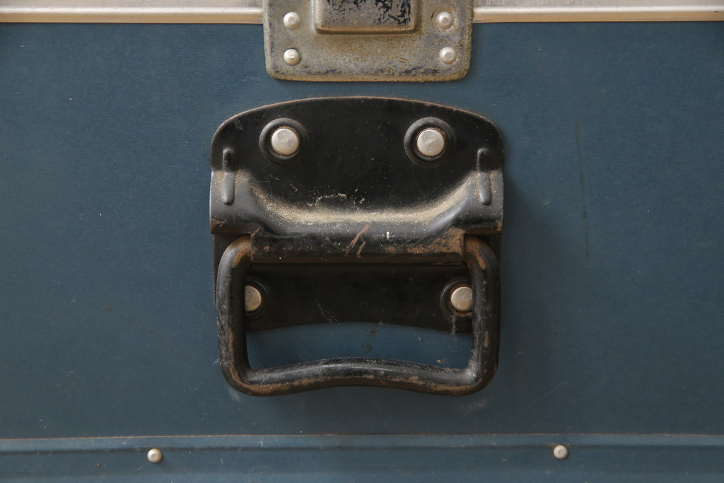 和製ビンテージ　ブルーカラーがお洒落な雰囲気を高める舟トランク(センターテーブル、ヴィンテージ)(R-056855)