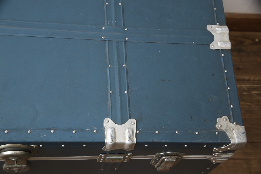 和製ビンテージ　ブルーカラーがお洒落な雰囲気を高める舟トランク(センターテーブル、ヴィンテージ)(R-056856)