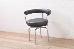 中古　美品　イギリス　ERCOL(アーコール)　落ち着いた色合いのボタニカル柄が印象的なクッション付きロッキングチェア(揺り椅子、イス、アームチェア)(R-060419)