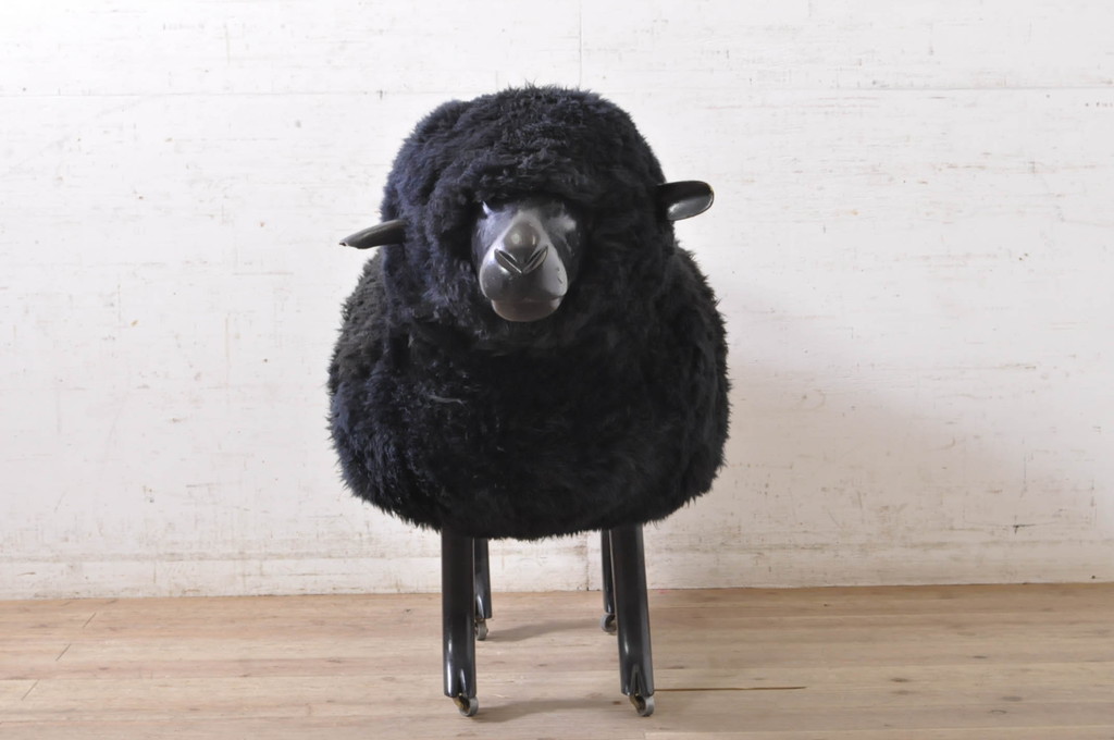アメリカビンテージ　Burberry(バーバリー)ストアNY(ニューヨーク)店オリジナル什器　存在感抜群!!真鍮のキャスター付き羊の等身大オブジェ(sheep、ヒツジ、ひつじ、羊毛、ウール、ディスプレイ、置物、店舗什器、ヴィンテージ)(R-071304)