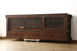 アンティーク家具　和製アンティーク　和モダンな横桟引き戸の水屋箪笥サイドボード(収納棚、戸棚)(R-037284)