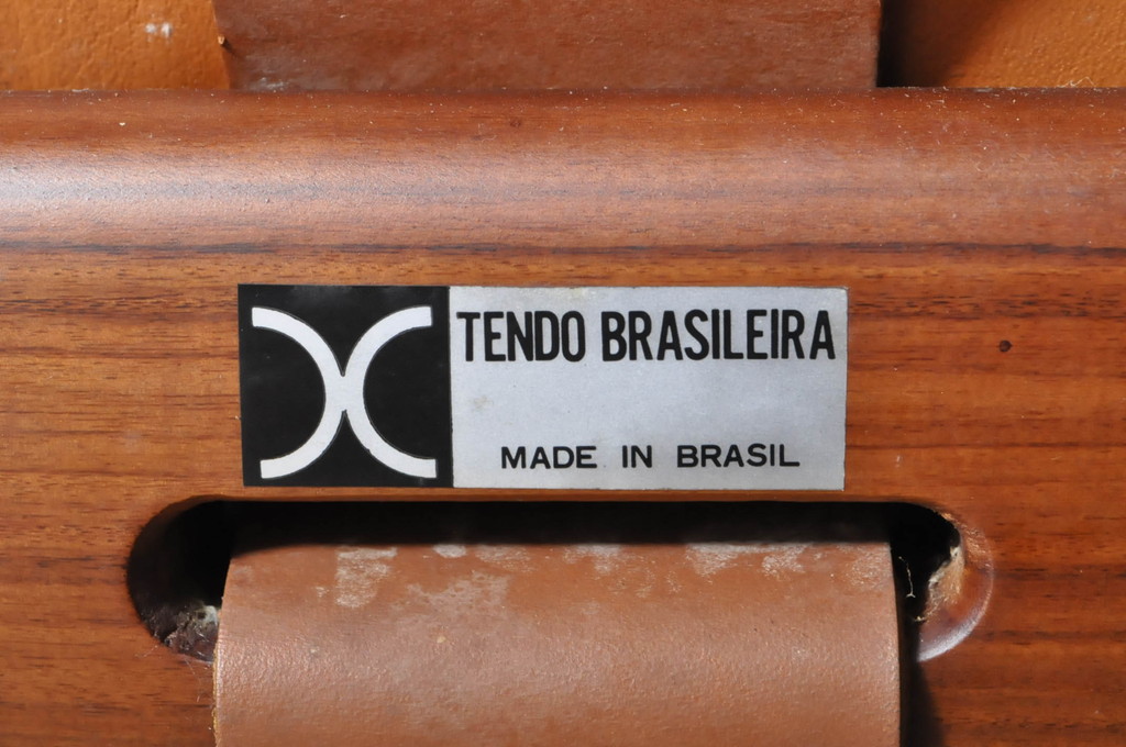 和製ビンテージ　天童木工(Tendo)　BRASILEIRA(ブラジレイラ)　希少!!　ブラジリアンローズウッド　ミッドセンチュリースタイルにおすすめな1人掛けソファ(1P、レザーソファ、本革、アームソファ、アームチェア、ヴィンテージ)(R-065180)