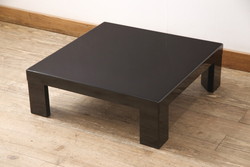 イギリスアンティーク　オーク材　ツイストレッグ　お洒落な天板のデザインが魅力的なサイドテーブル(エンドテーブル、ナイトテーブル、花台、飾り台、カフェテーブル、コーヒーテーブル)(R-064532)
