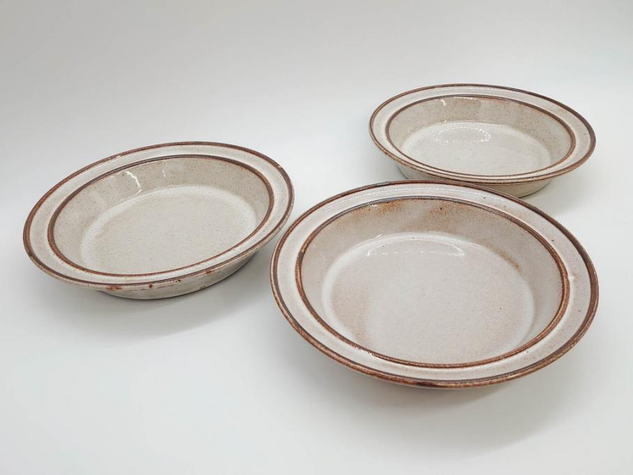 デンマーク　STOGO　素朴な風合いが温かい雰囲気を演出するスープ皿3枚セット(プレート、北欧食器)(R-073188)