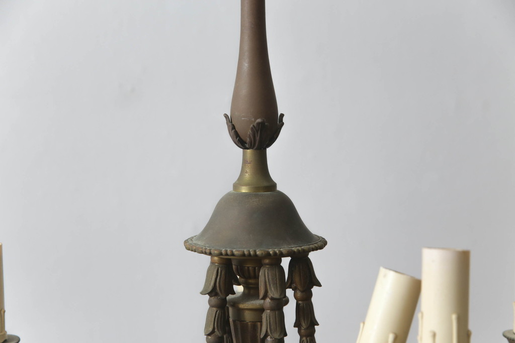 ヨーロッパビンテージ　レトロな雰囲気漂う真鍮製の5灯シャンデリア(天井照明、吊り下げ照明、ヴィンテージ)(R-072674)