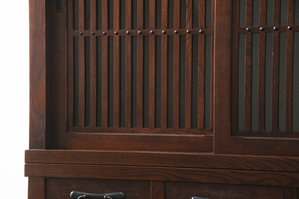 中古　美品　上質な和の空間を演出する水屋箪笥サイドボード(サイドキャビネット、収納棚、戸棚、下駄箱)(R-071602)