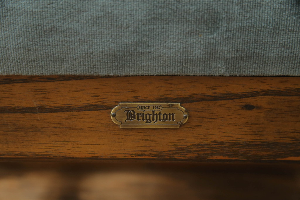 中古　イギリスデザイン　ブライトン(Brighton)　格調高い英国スタイルの1人掛けソファ(一人掛けソファ、アームソファ、アームチェア、1P)(R-073407)