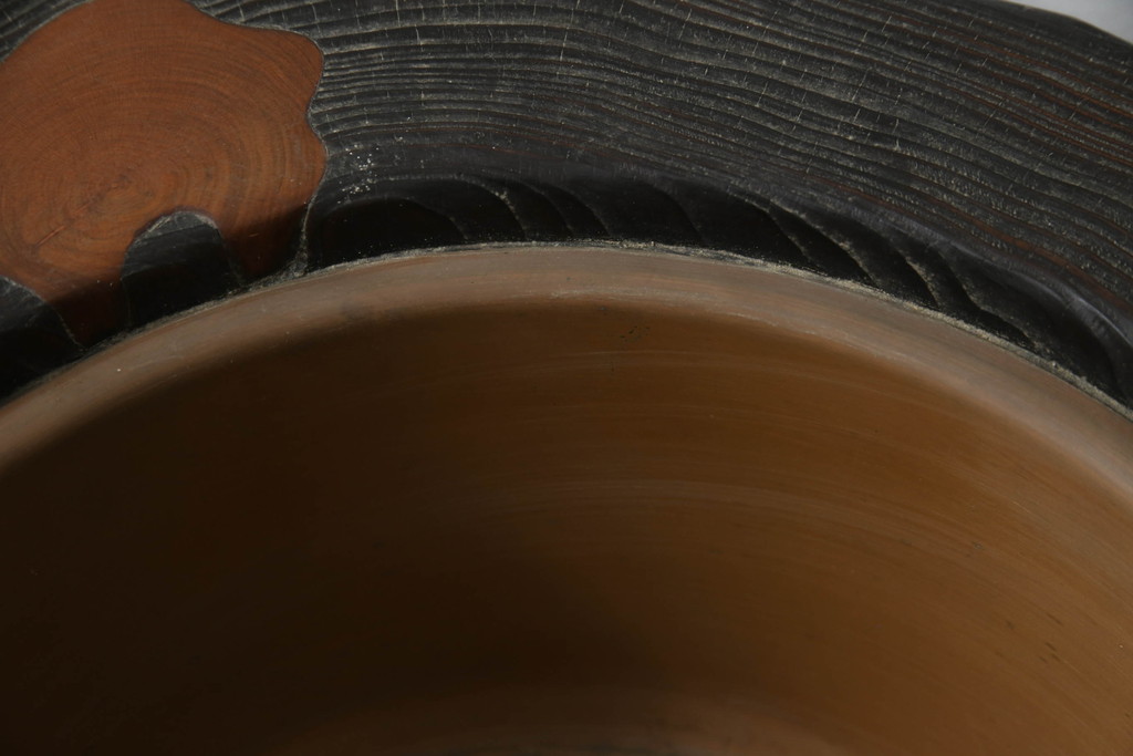 和製アンティーク　桐材　趣を感じさせる象嵌が魅力的なくり抜き火鉢(丸太火鉢、木製火鉢、切り株火鉢)(R-072608)