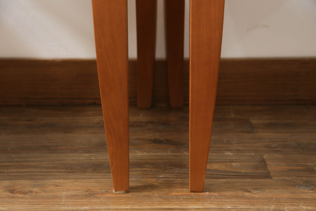 中古　イタリア製　ポラダ(porada)社　アーレキン(ARLEKIN)　優美な曲線ラインが目を惹くダイニングチェア4脚セット(椅子、イス、いす)(定価4脚で約48万円)(R-073291)