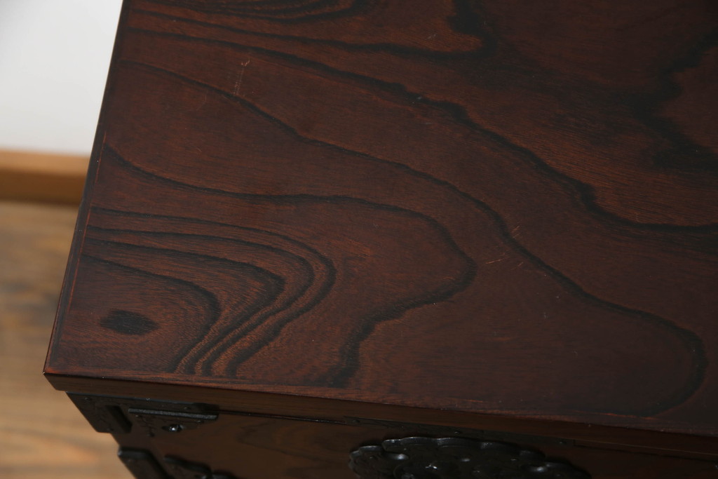 中古　美品　岩谷堂箪笥　かくし収納多数で遊び心満載の小箪笥(収納箪笥、整理箪笥、和タンス、引き出し、小物収納)(R-072807)