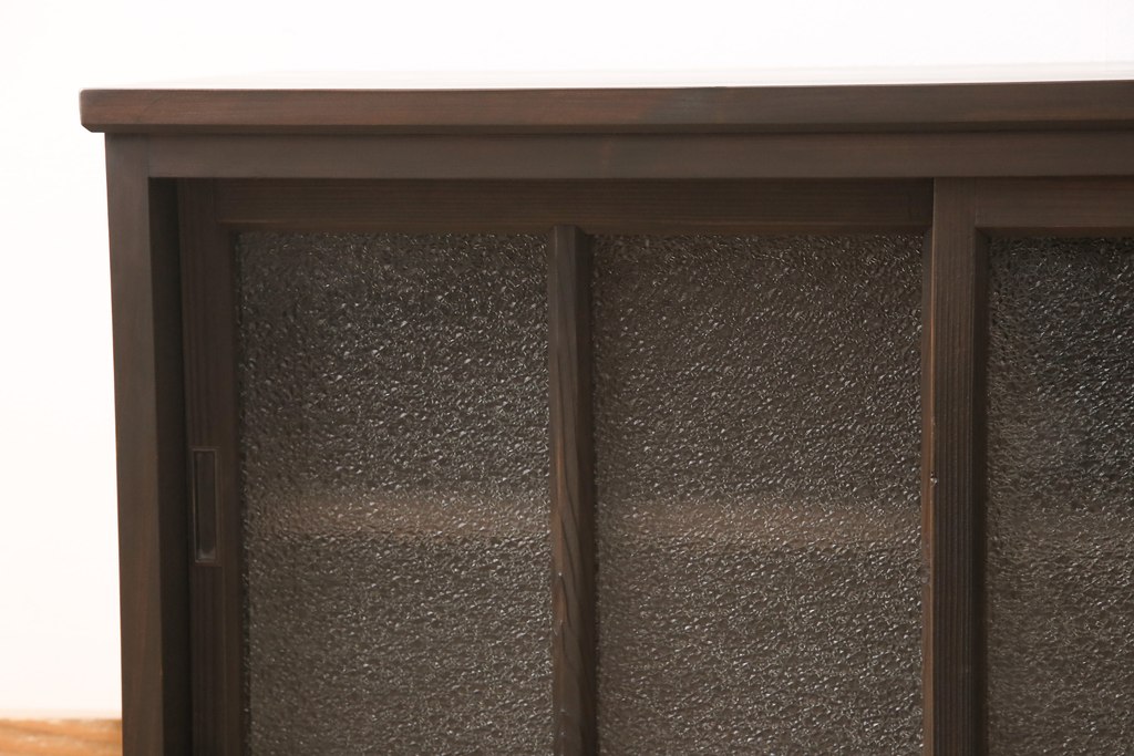 和製アンティーク　古建具リメイク　ダイヤガラスがレトロな雰囲気を醸し出すサイドボード(戸棚、収納棚、ローボード、テレビ台)(R-055140)