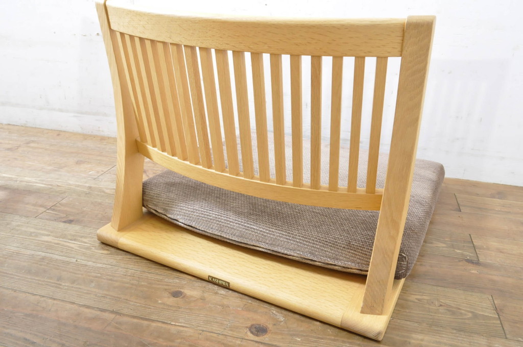 中古　柏木工(KASHIWA・カシワ)　THE ZEN(ザ・ゼン)　JWC72　オーク材　和モダンな空間にも合わせやすい座布団付き座椅子2台セット(座イス、座いす、2脚セット)(R-065754)
