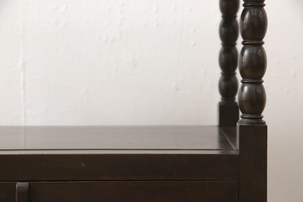 和製アンティーク　大正ロマン　ナラ材のシックな色合いが魅力のサイドキャビネット(サイドボード、サイドテーブル、ナイトテーブル、収納棚、戸棚)(R-061542)