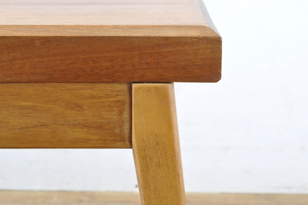 イギリスビンテージ　チーク材　ナチュラルテイストのお部屋におすすめなローテーブル(サイドテーブル、子供机、ヴィンテージ、英国)(R-065662)