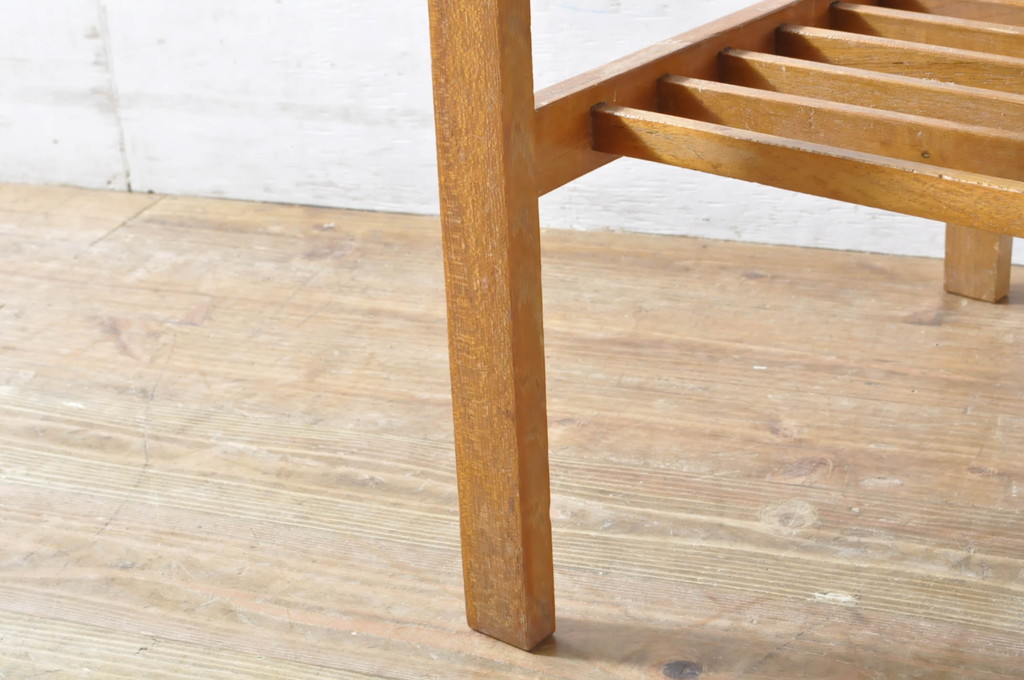 イギリスビンテージ　オーク材　シンプルなデザインが魅力のローテーブル(サイドテーブル、コーヒーテーブル、ヴィンテージ、英国)(R-065664)