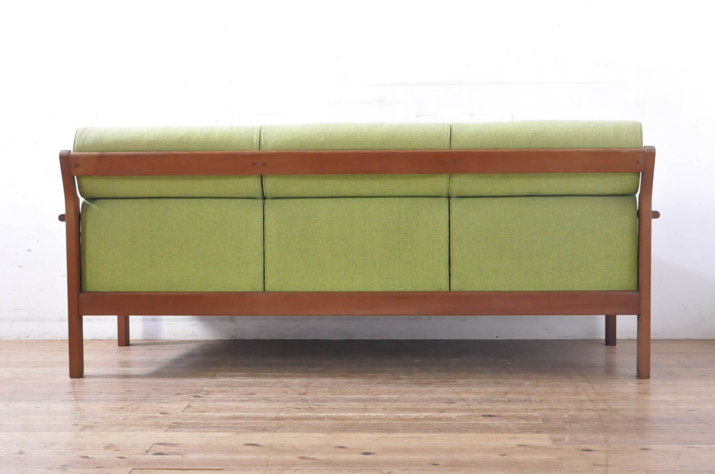 和製ビンテージ　日田工芸　チーク材　鮮やかなグリーンカラーが空間のアクセントになる3人掛けソファ(3P、三人掛け、ヴィンテージ)(R-065806)