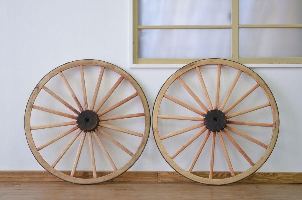 アンティーク雑貨 ☆古いレトロな木製車輪2個セット(大八車 