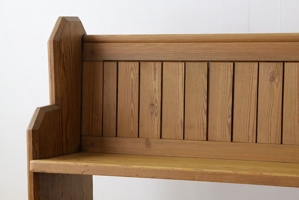 ヴィンテージ家具　イギリスビンテージ　パイン材のおしゃれなチャーチベンチ(教会長椅子)