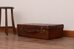 アンティーク雑貨　アンティーク　古い革製トランク(鞄・カバン・レザー)