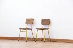 レトロ家具　昭和レトロ 古い鉄脚のかわいいペイントチェア2脚セット(2)(イス、椅子)