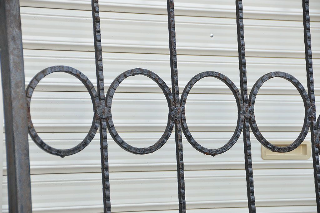 中古　大きなロートアイアンガーデンフェンス(41)(洋風フェンス、ヨーロッパ風フェンス、門扉、鉄柵)