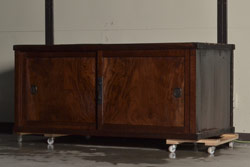 中古　美品　リアルスタイル製(Real Style)　ウォールナット材　シンプルで取り入れやすいキッチンカウンターボード(収納棚、戸棚)(R-051306)