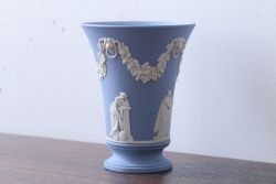 アンティーク雑貨　中古　イギリスWedgwood(ウェッジウッド)　ジャスパー　ペールブルー　花瓶