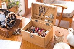 アンティーク雑貨　昭和レトロ　ナラ材の小さなアンティーク木箱(2)