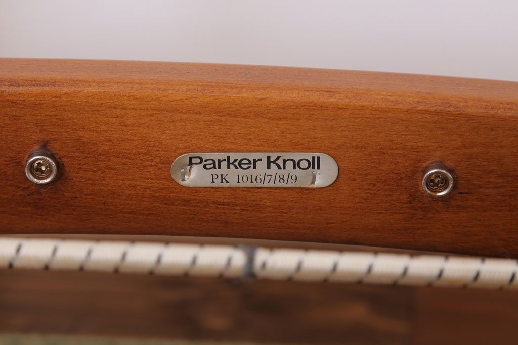 ヴィンテージ家具　イギリスビンテージ　Parker Knoll(パーカーノール)　おしゃれなアームチェア(3)