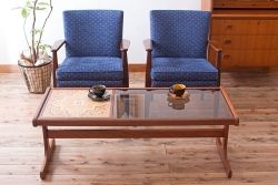 ヴィンテージ家具　G-PLAN　北欧ビンテージ　タイル&ガラストップ　チーク材のコーヒーテーブル