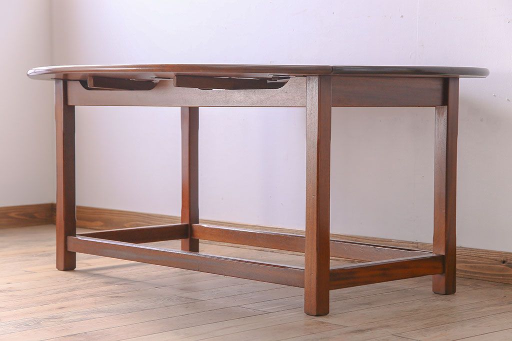 ヴィンテージ家具　バタフライテーブル　北欧ビンテージ　シンプルなエクステンションテーブル(ダイニングテーブル)