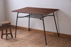 リメイク品　オーク材製天板の鉄脚テーブル(平机)(1)