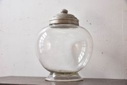アンティーク雑貨　昭和レトロ　愛らしいデザインの地球瓶(ガラス瓶)(1)