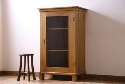 アンティーク家具　フランスアンティーク　パイン材　温もりあるデザインの収納棚(キャビネット、戸棚)