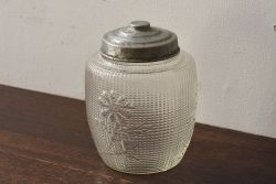 アンティーク雑貨　昭和レトロ　古い質感が味わい深い蓋付きガラス瓶(ビン)