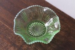 アンティーク雑貨　大正期　乳白縁　ウランガラス　フリル皿(プレート)(1)