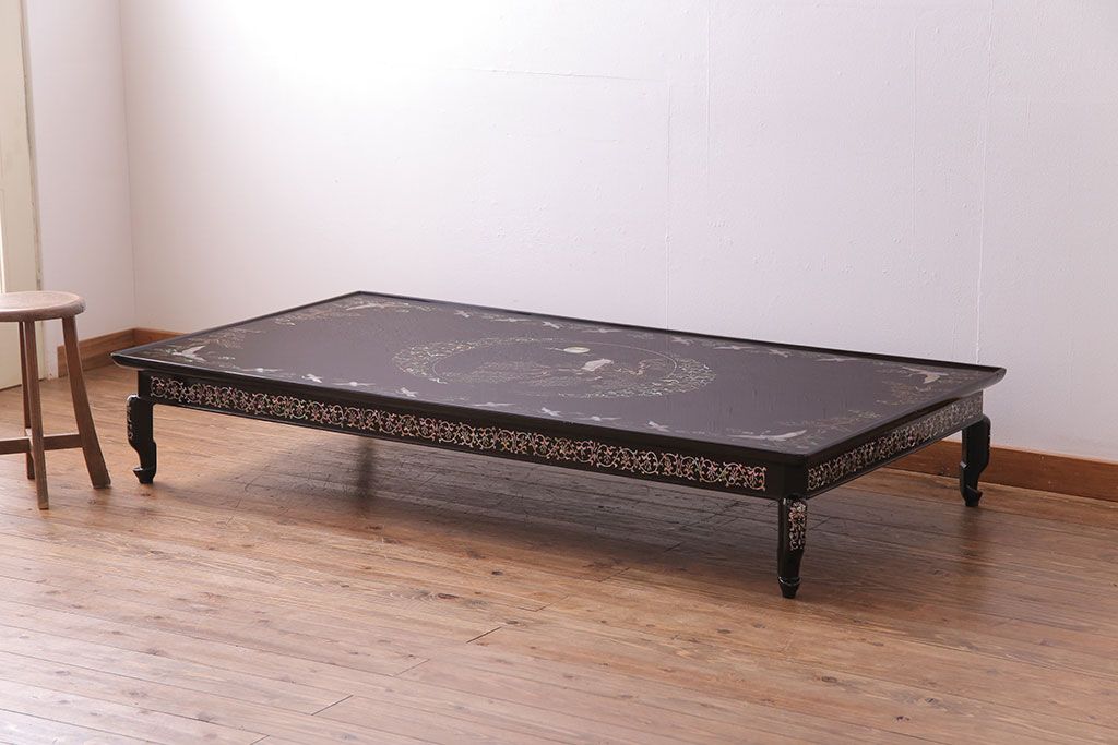 黒いガラスのローテーブル 飾り台アンティーク インテリア キャビネット 座卓