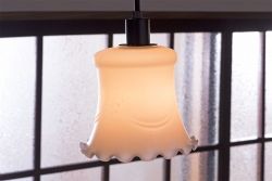 アンティーク照明　和製アンティーク　タッセル(飾り房)付き　提灯のような形が魅力の吊り下げ照明(天井照明、ペンダントライト)(R-036729)