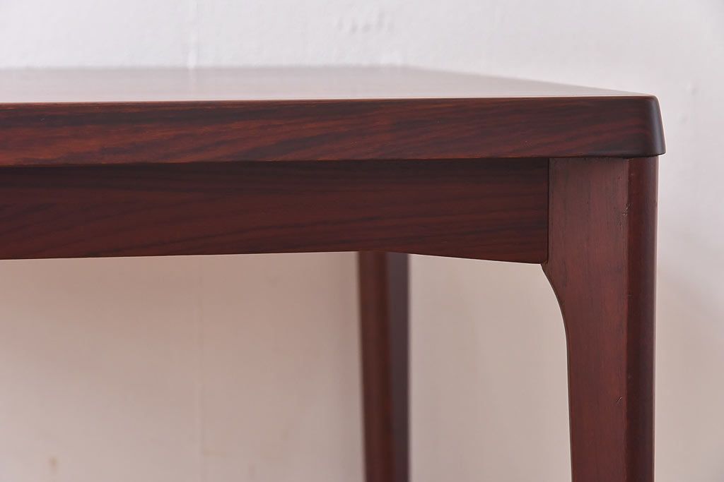 北欧ビンテージ　美品　ローズウッド材の色味が魅力的なコーヒーテーブル(サイドテーブル)(1)