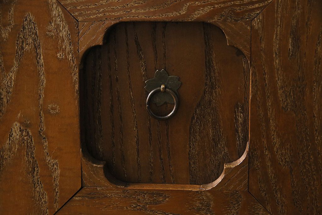 アンティーク家具　昭和初期　栓材　上品な意匠のローチェスト(ローボード、サイドボード、引き出し)