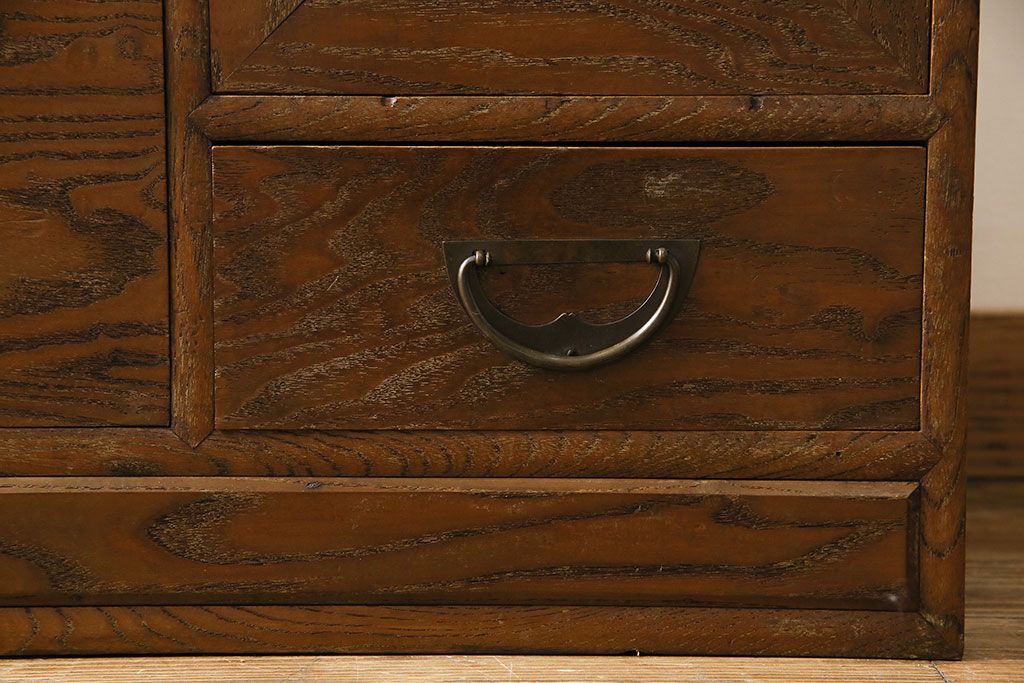 アンティーク家具　昭和初期　栓材　上品な意匠のローチェスト(ローボード、サイドボード、引き出し)
