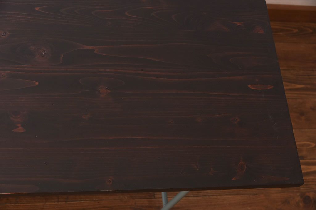 ラフジュ工房オリジナル　すっきりとした鉄脚が魅力的なペイントテーブル(ダイニングテーブル、作業台)(3)