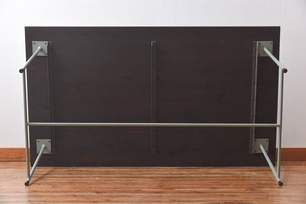 ラフジュ工房オリジナル　すっきりとした鉄脚が魅力的なペイントテーブル(ダイニングテーブル、作業台)(3)