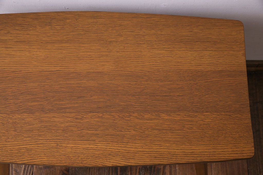 レトロ家具　昭和レトロ　ナラ材　昔懐かしい風合いのセンターテーブル(ローテーブル、飾り台)