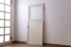 ペイント家具　丸いドアノブとダイヤガラスがおしゃれなバイカラーのドア(扉、建具)