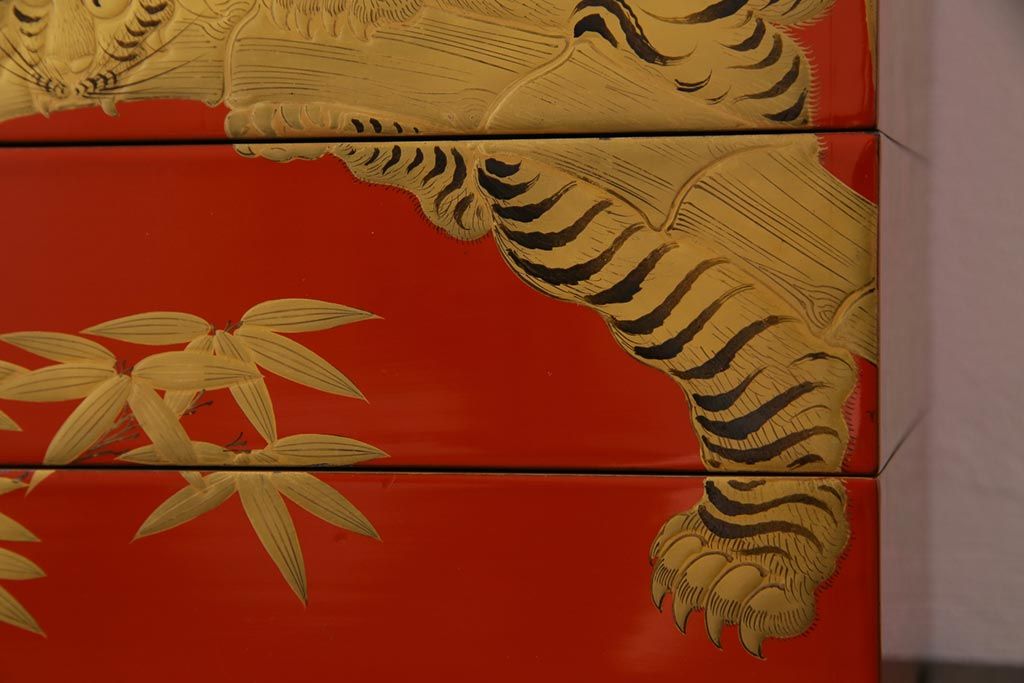 和製アンティーク　牡丹獅子・竹虎の図　共箱付き八寸重五組(重箱、和食器)