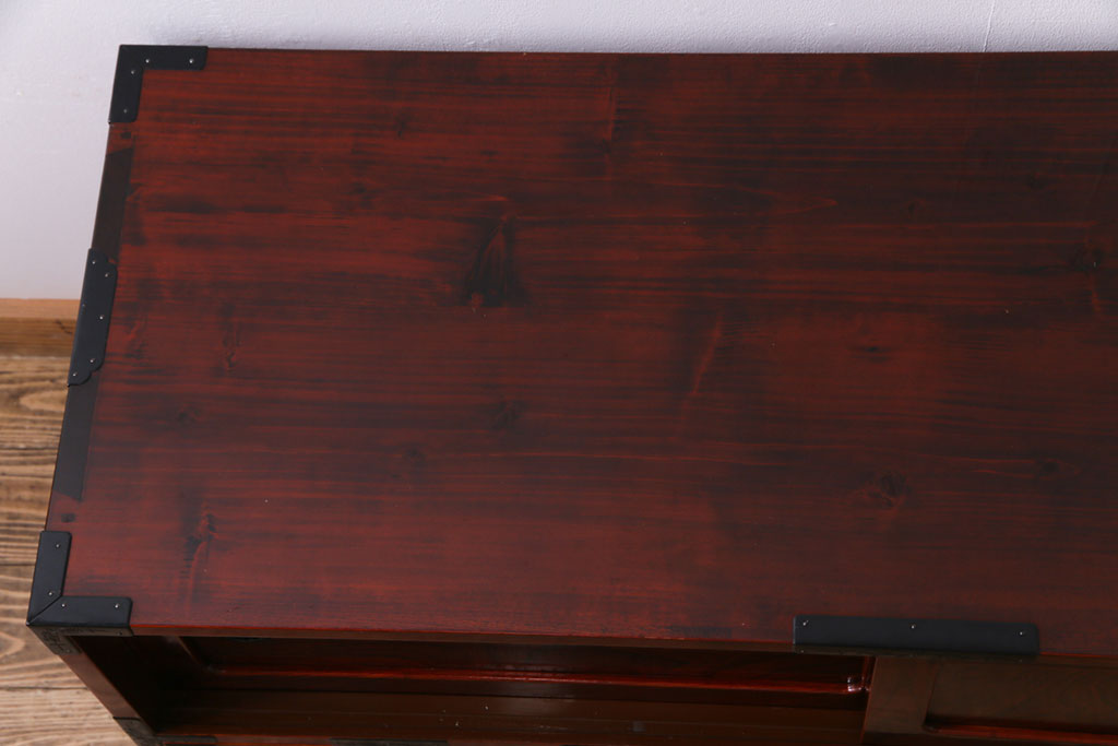 極美品　リメイク　ぼってりとした漆塗りが魅力の仙台箪笥ローボード(リビングボード、収納棚)(2)