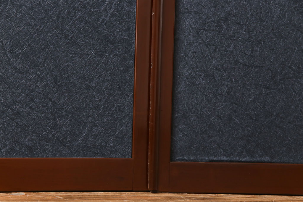 昭和中期　すりガラス入り　漆塗り　和モダンな雰囲気がお洒落な仕切り戸(建具、襖、引き戸)