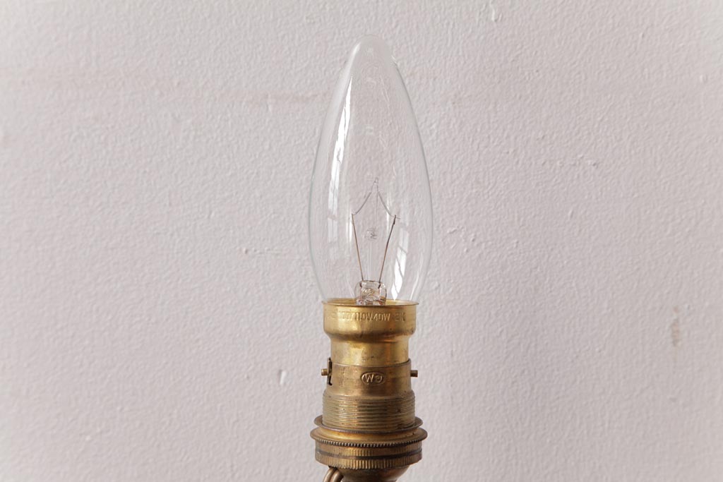 アンティーク雑貨　フランスアンティーク　真鍮　L'Hirondelle(リロンデル)製　ピジョンランプ型のテーブルランプ(デスクランプ、卓上照明)
